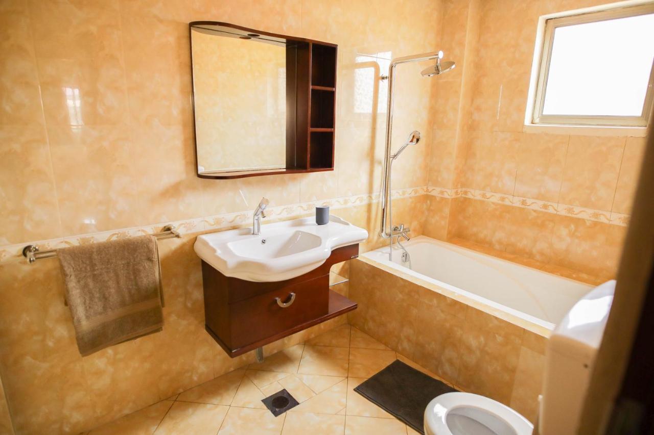 La Casa Baatsona Apts Sakumono المظهر الخارجي الصورة